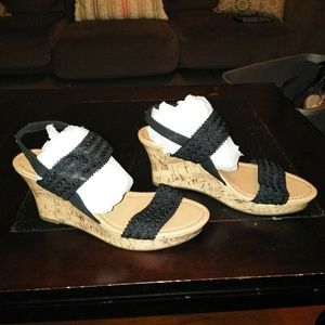 Black american eagle wedge sandal's size 12